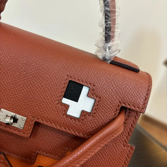 Hermes Kelly Doll Picto Bruin Bovenhandgreep