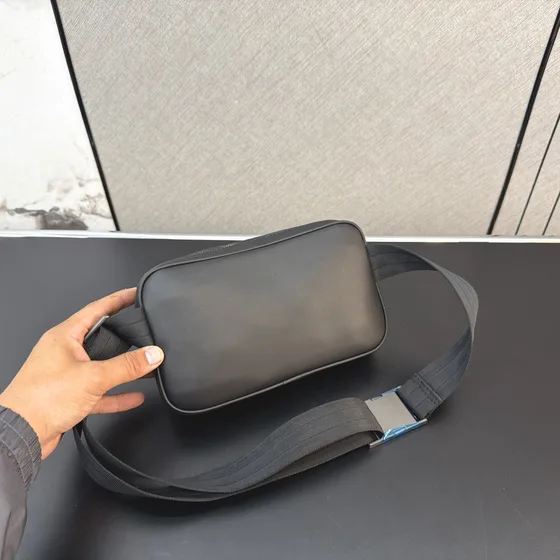 Bottega Veneta Intrecciato Læder Belt Bag Dark Grå Belt Bag