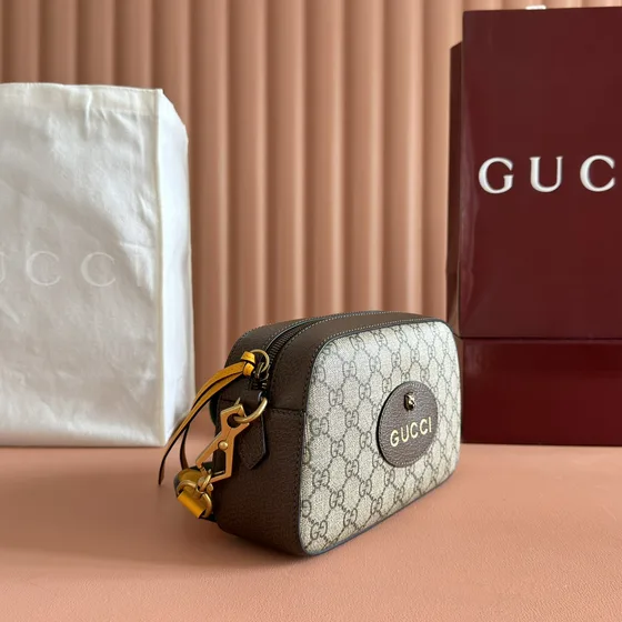 Gucci Neo Vintage Gg Supreme Bolso mensajero Beige/Marrón Crossbody