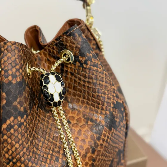 Bvlgari Serpenti Forever Сумка-ведро Коричневый Crossbody