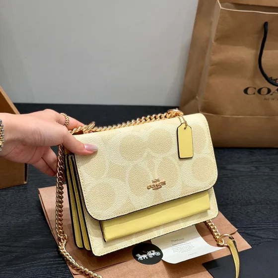 Coach Klare Rosa Crossbody