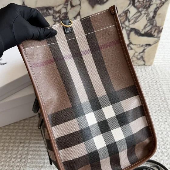 Burberry Freya Tote Dark Birch Coklat Check Tote Bag