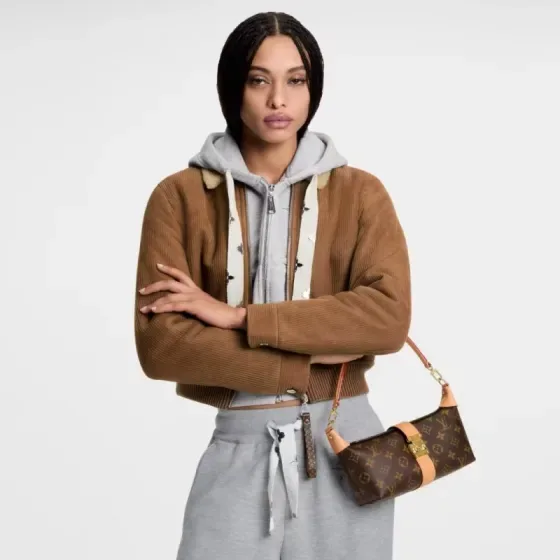 Louis Vuitton Pochette Tirette Monogram Brown Shoulder Bag
