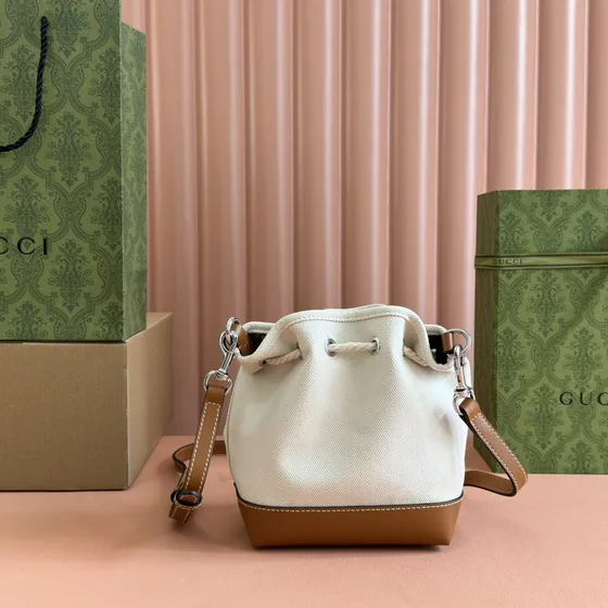 Gucci Printed Drawstring Borsa a secchiello Bianco And Marrone Crossbody