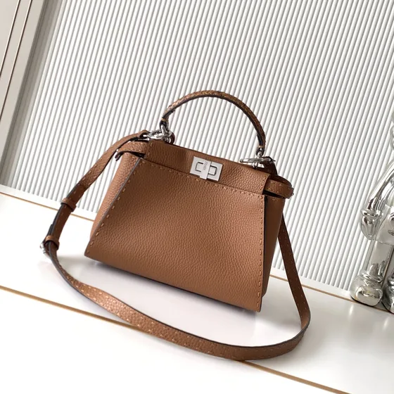 Fendi Peekaboo Mini Selleria Bruin Bovenhandgreep