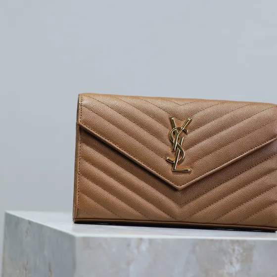 YSL Cassandre Matelassé Envelope Chain Plånbok Brun Woc