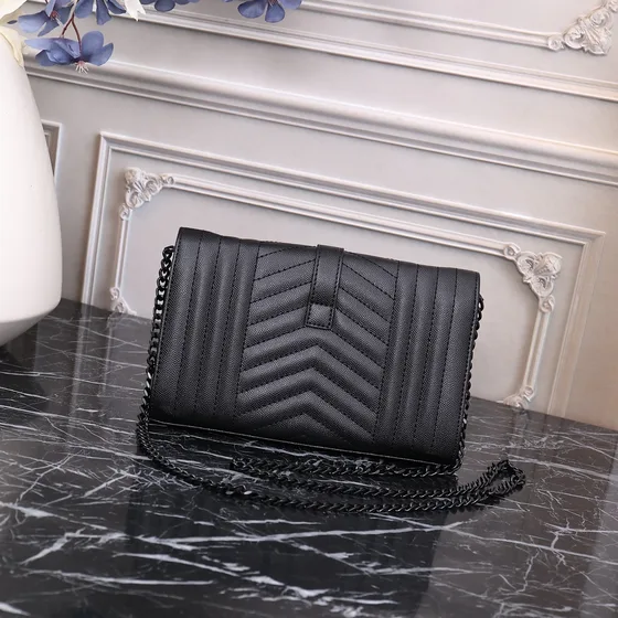 YSL Cassandre Envelope Chain Carteira Preto Woc