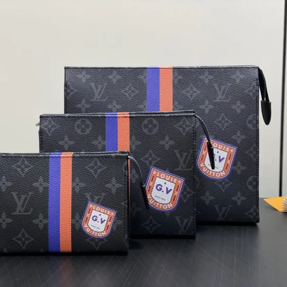 Louis Vuitton Trio Monogram Eclipse 20 x 5 x 25 everyday