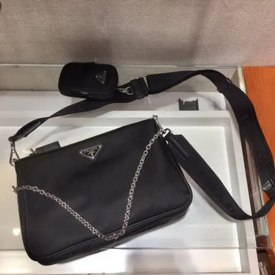 Prada Re-Edition 2005 Nylon Shoulder Bag Black Crossbody