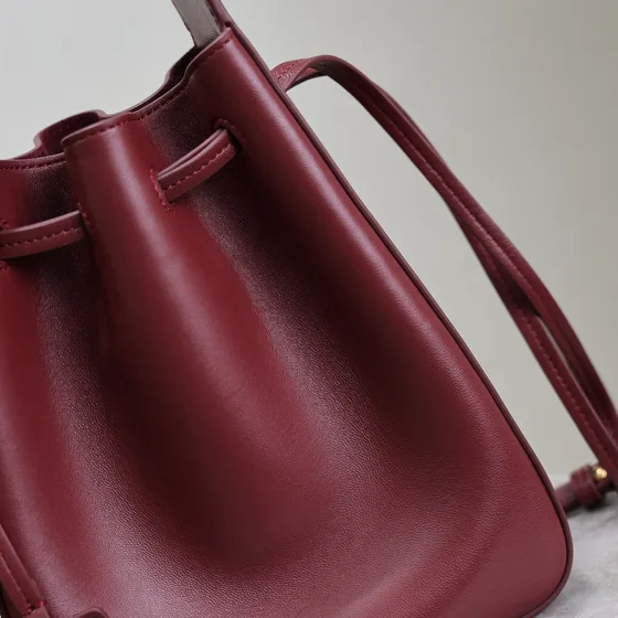 YSL Le 37 Spandtasketur Burgund Skuldertaske