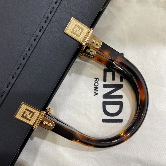 Fendi Sunshine Shopper Tote Noir Sac cabas