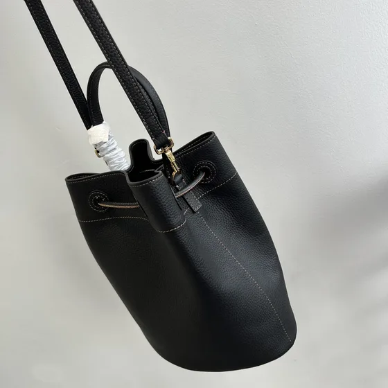 Burberry Tb Small Leather Bucket Bag Black Crossbody