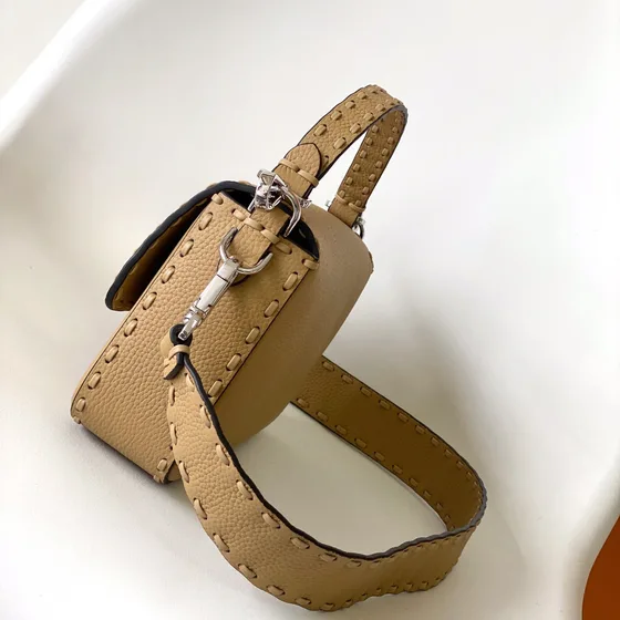 Fendi Baguette Beige Bolso bandolera