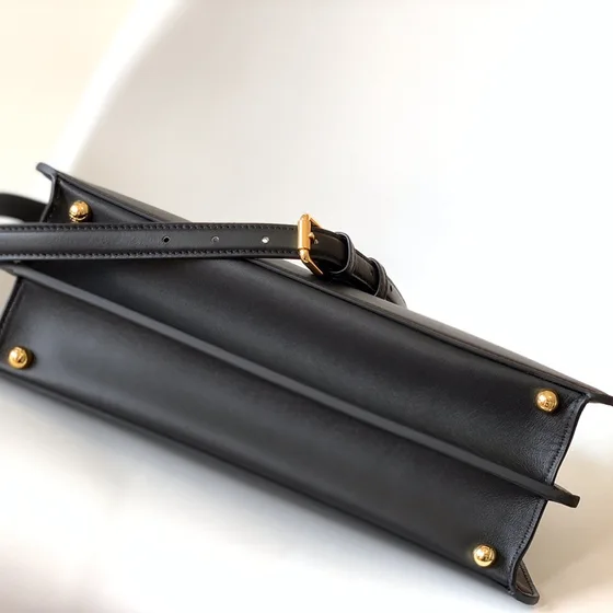Fendi Peekaboo Iseeu Medium Noir Anse supérieure