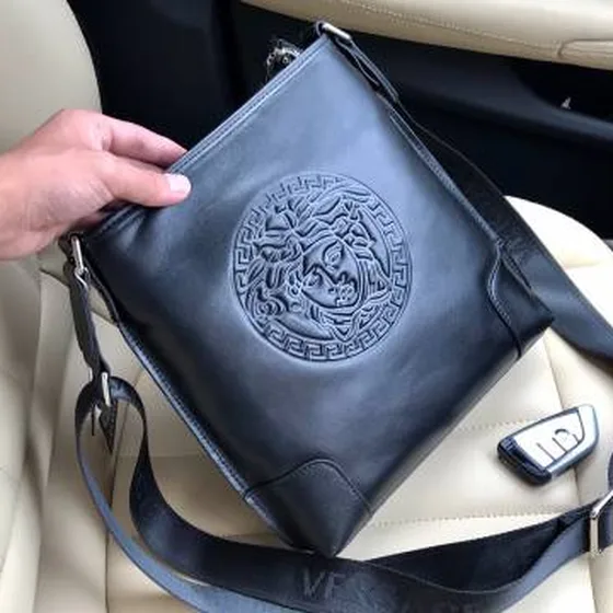 Versace messenger Noir 25x27x5 5cm crossbody