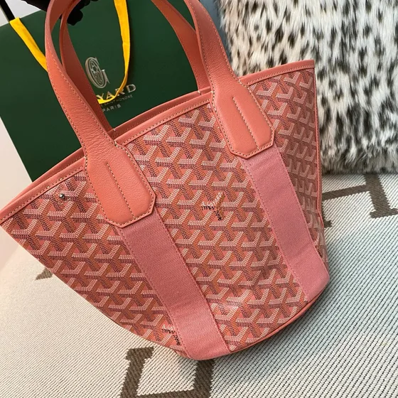 Goyard Belharra Coral Tote Bag