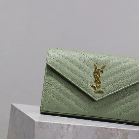 YSL Cassandre Matelassé Chain Cartera Light Sage Verde Woc