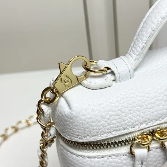 Chanel Vanity Case Putih Vanity