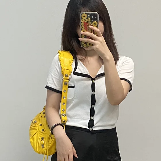 Balenciaga Le Cagole Shoulder Bag สีเหลือง Shoulder Bag