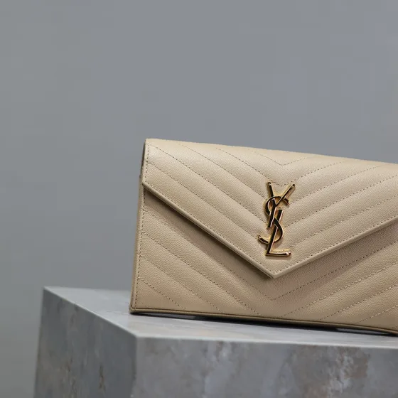 YSL Cassandre Matelassé Flap Мешочек Бежевый Клатч