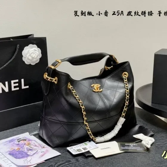 Chanel 25A Leather Patchwork Hobo Black Hobo