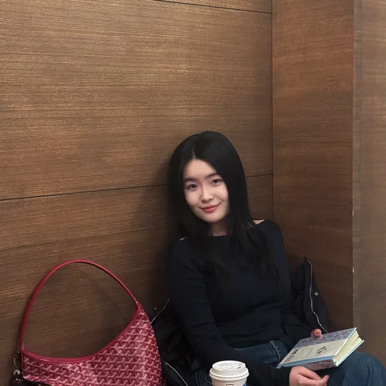 Goyard Saint Louis สีแดง Hobo