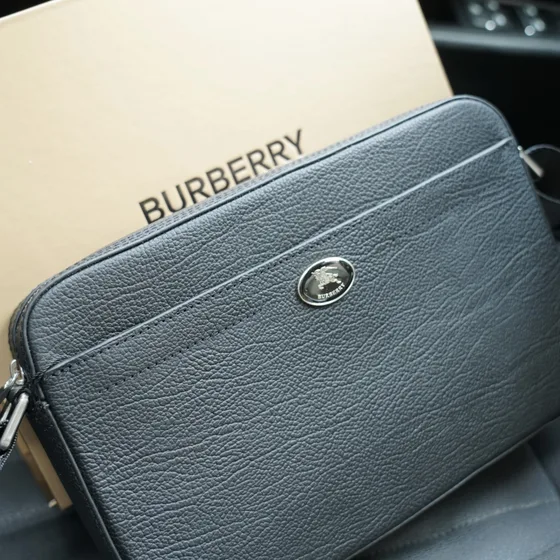 Burberry Horseferry Check Bolso cruzado Negro Crossbody