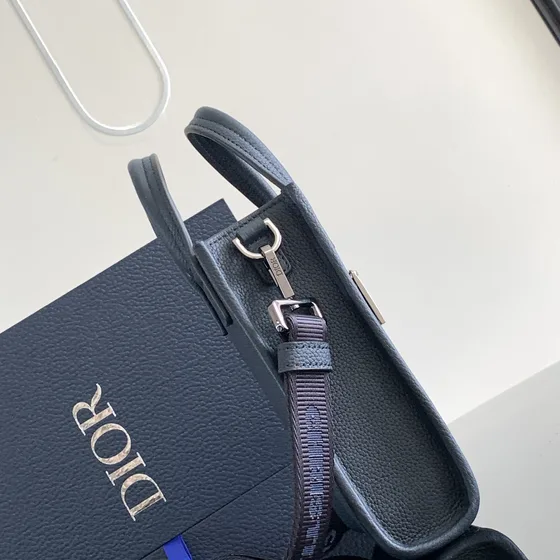 Dior Dior And Hylton Nel North-South Mini Bolso tote Azul marino Azul Bolso tote