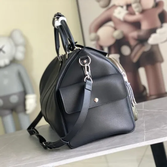 Louis Vuitton Keepall Bandouli re 50 Black and Monogram 50 x 29 x 23 travel