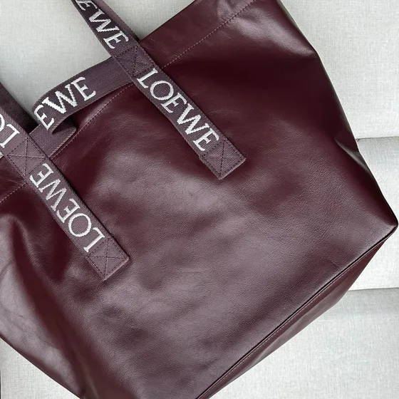 Loewe Fold Shopper نبيتي Tote Bag