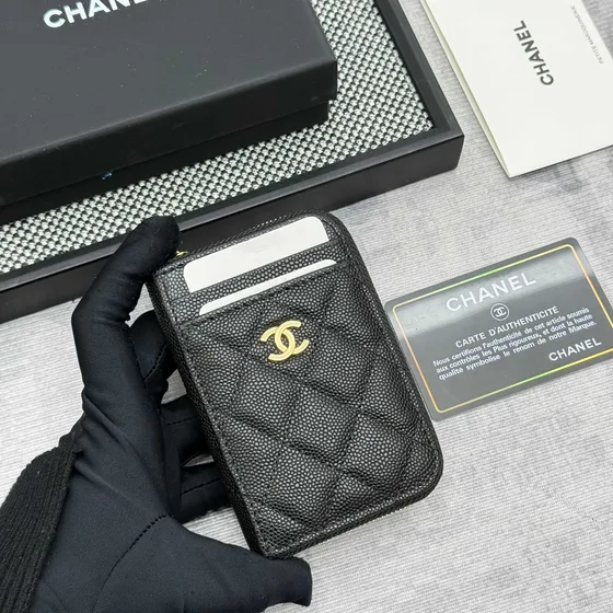 Chanel Classic Zipped Card Holder Black Card Holder