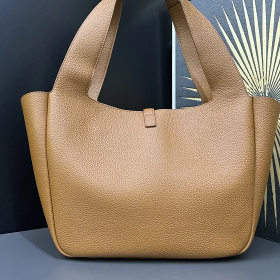YSL Le 5 À 7 Bea Tote Camel Borsa tote