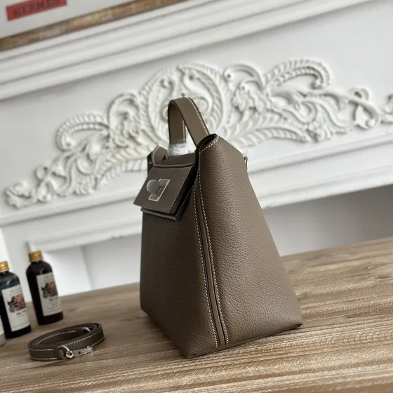 Hermes Kelly 24 24 Etoupe Grey Top Handle