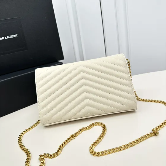 YSL Cassandre Matelassé Envelope Chain Cüzdan Beyaz Woc