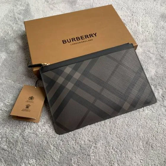 Burberry Charcoal check 30 x 20 everyday