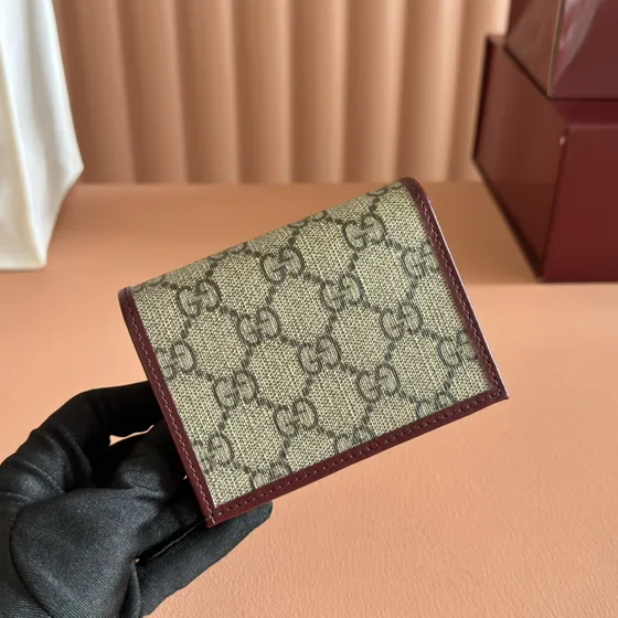 Gucci Horsebit 1955 Card Case Wallet Beige Ebony Gg Supreme With Burgundy Tri Wallet
