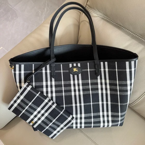 Burberry Reversible Tote Preto Bolsa tote