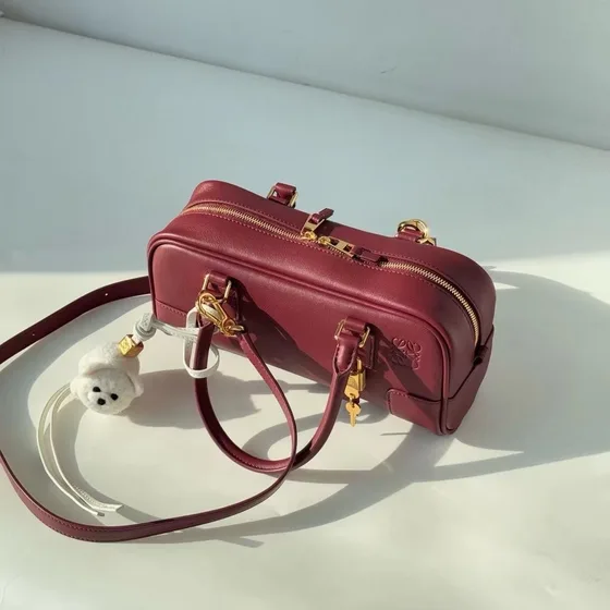 Loewe Amazona 23 Burgunder Tophåndtak