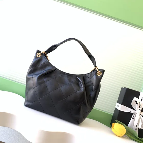 Chanel Hobo Bag أسود Hobo