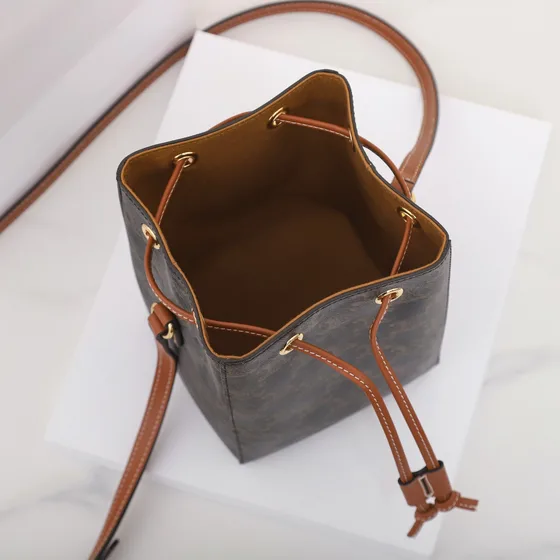 Celine Triomphe Lærred Small Drawstring Bag Brun Crosstaske