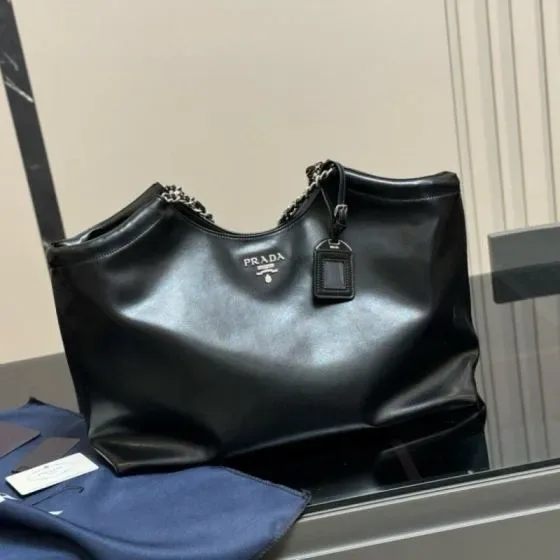 Prada Re-Edition 1995 Cha ne Large Leather Tote Bag Black Tote Bag
