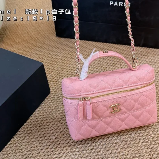 Chanel Lp Vanity Case Pink 19 13cm Vanity