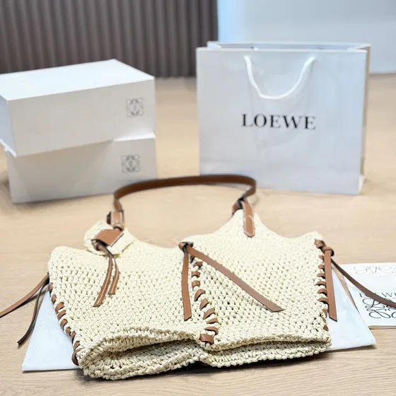 Loewe Paula'S Ibiza Small Crochet Hobo Bag Natural/Beige With Marrón Piel Trims Hobo