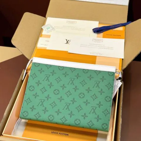 Louis Vuitton M80803 Green Monogram 27 x 21 x 6cm travel