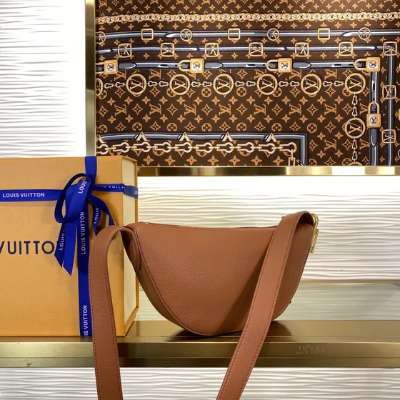 Louis Vuitton Loop Cognac Marrón Crossbody