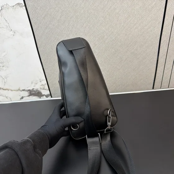 Bottega Veneta Intrecciato Sling Bag Black Grey Crossbody