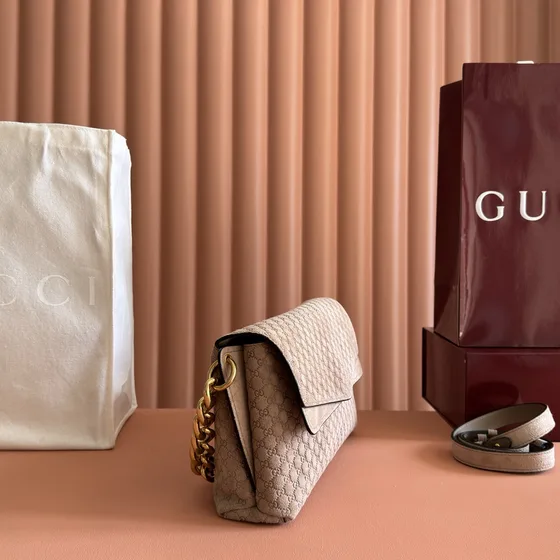 Gucci Gg Marmont Chain Borsa a spalla Beige Borsa a spalla