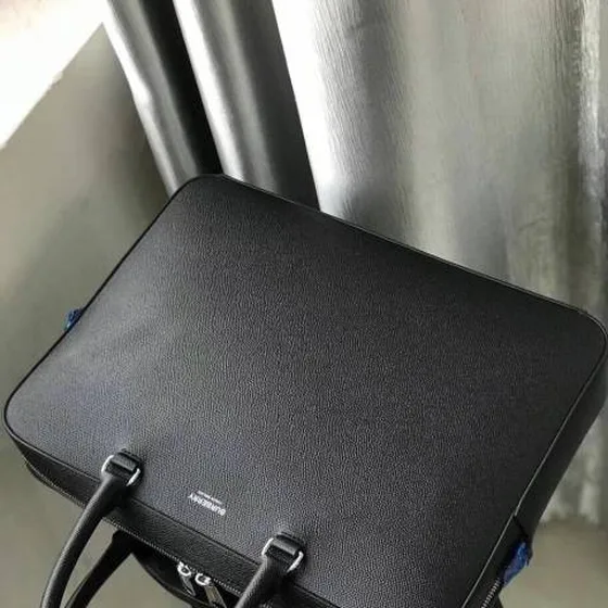 Burberry Briefcase Đen da vân 37 27 9cm business