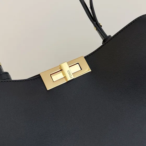 Fendi Peekaboo I See U Medium Siyah Üst sap