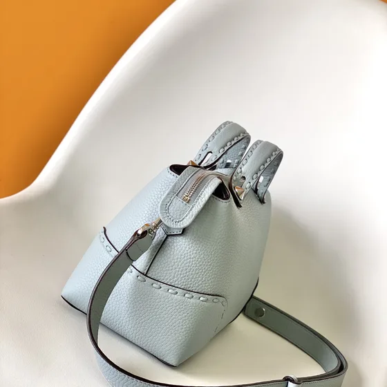 Fendi By The Way Light Bleu Anse supérieure
